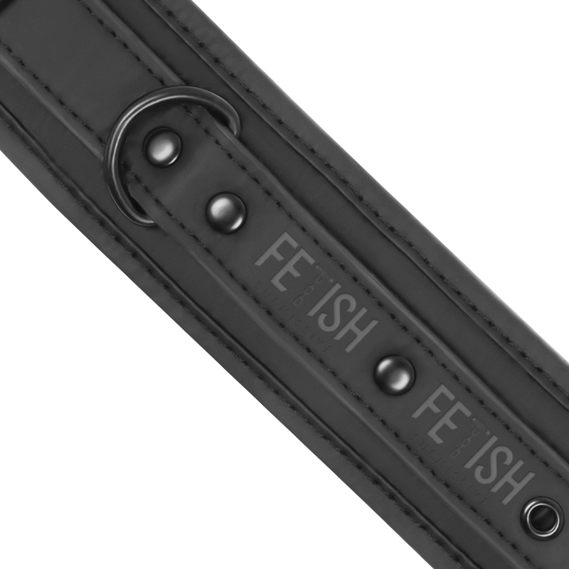 FETISH SUBMISSIVE - COLLAR Y ESPOSAS CUERO VEGANO CON FORRO DE NEOPRENO 6 FETISH SUBMISSIVE - COLLAR Y ESPOSAS CUERO VEGANO CON FORRO DE NEOPRENO - Imagen 6