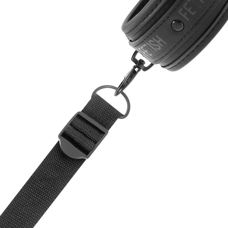 FETISH SUBMISSIVE - SET DE ESPOSAS Y ATADURAS CON FORRO DE NEOPRENO 6 FETISH SUBMISSIVE - SET DE ESPOSAS Y ATADURAS CON FORRO DE NEOPRENO - Imagen 6